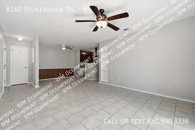 Building Photo - 8160 Stonebrook Dr