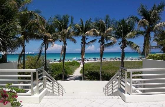 Building Photo - 5161 Collins Ave