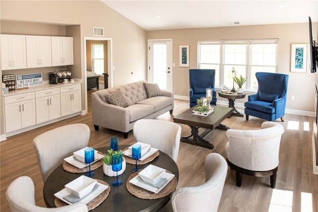 Building Photo - 600 Championship Dr