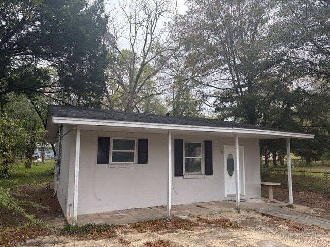 Building Photo - 650 Blakely Ave