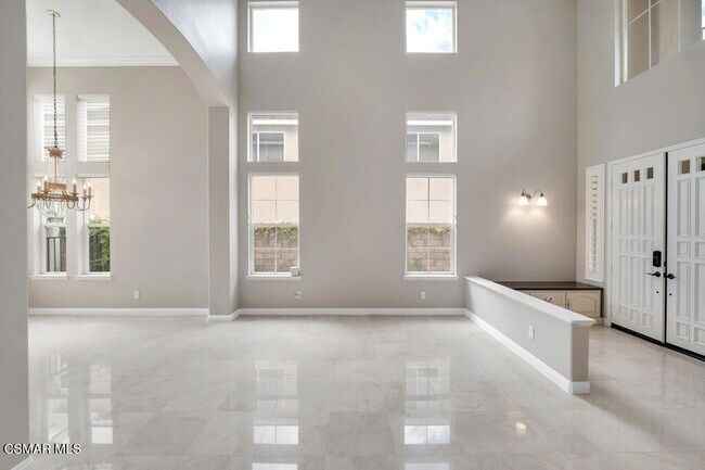 Building Photo - 6320 Ballantine Pl