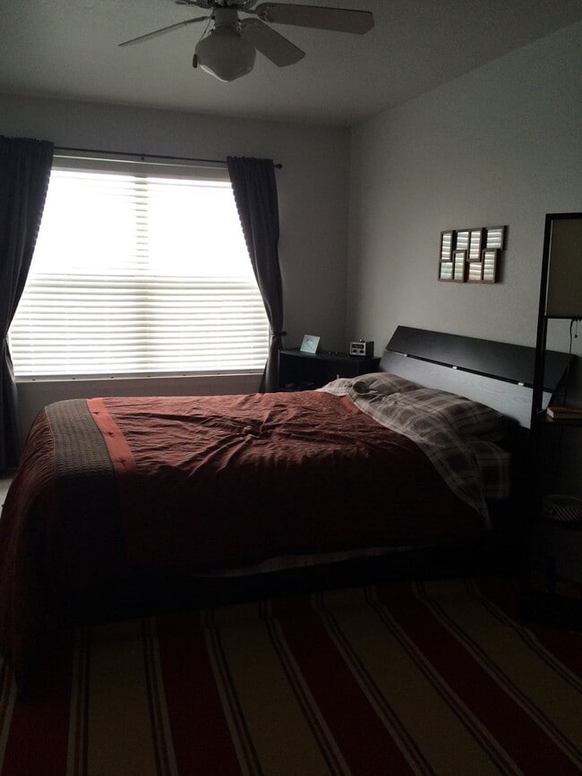 Building Photo - 3Bd/2Ba Near Campus! W/D Included!