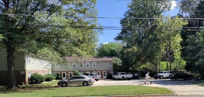 Building Photo - 3214 Martin Ave