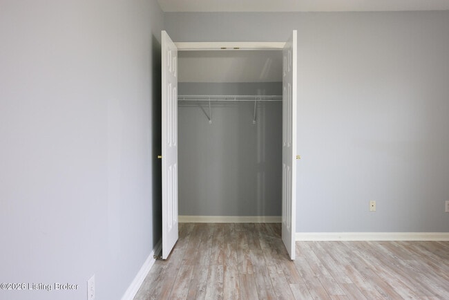 Building Photo - 4421 Sycamore Forest Pl