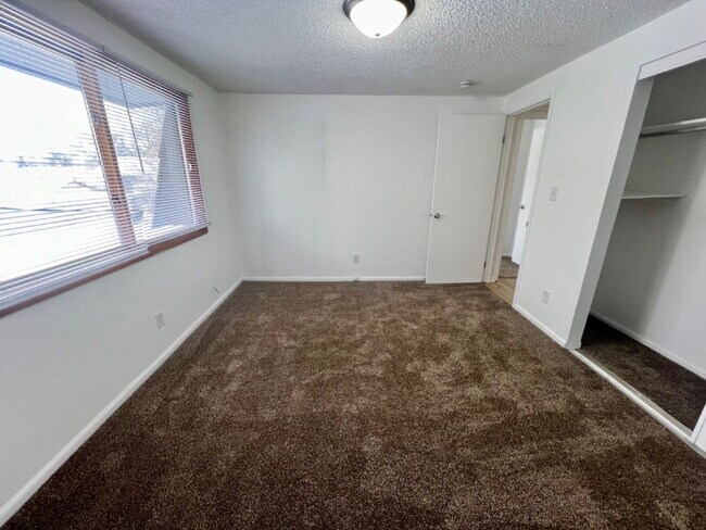 Building Photo - Affordable Two Bedroom Available with Short Term Lease Now Ready!