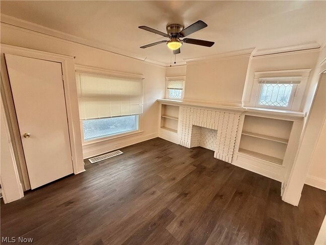 Building Photo - 6913 Harvard Ave