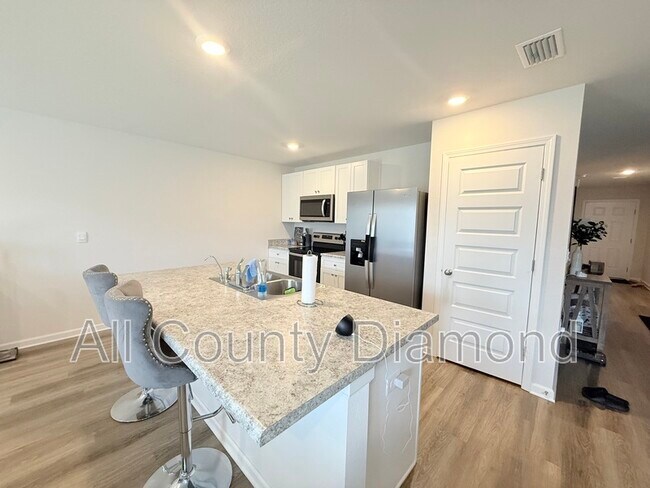 Building Photo - 5116 Sienna Dr