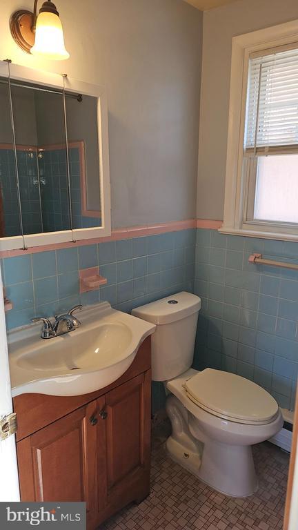 Building Photo - 529 McKinley St