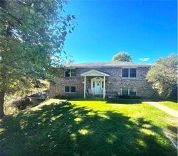 Building Photo - 120 Luanne Dr