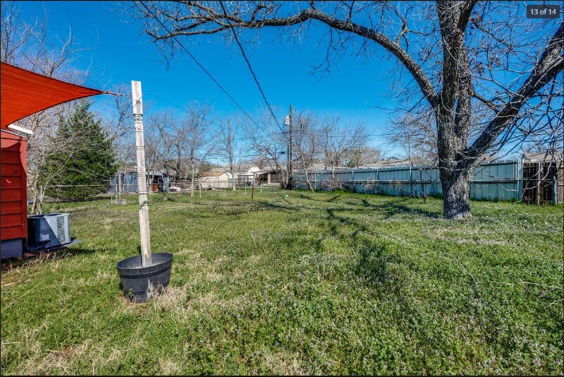 Building Photo - 7404 Arlie Ave