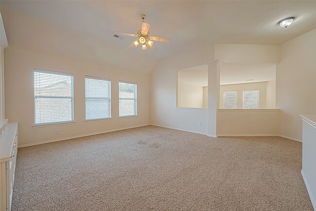 Building Photo - 21411 Willow Glade Dr