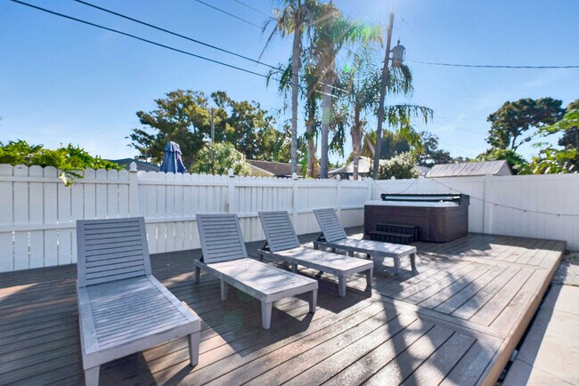 Building Photo - 897 Imperial Dr