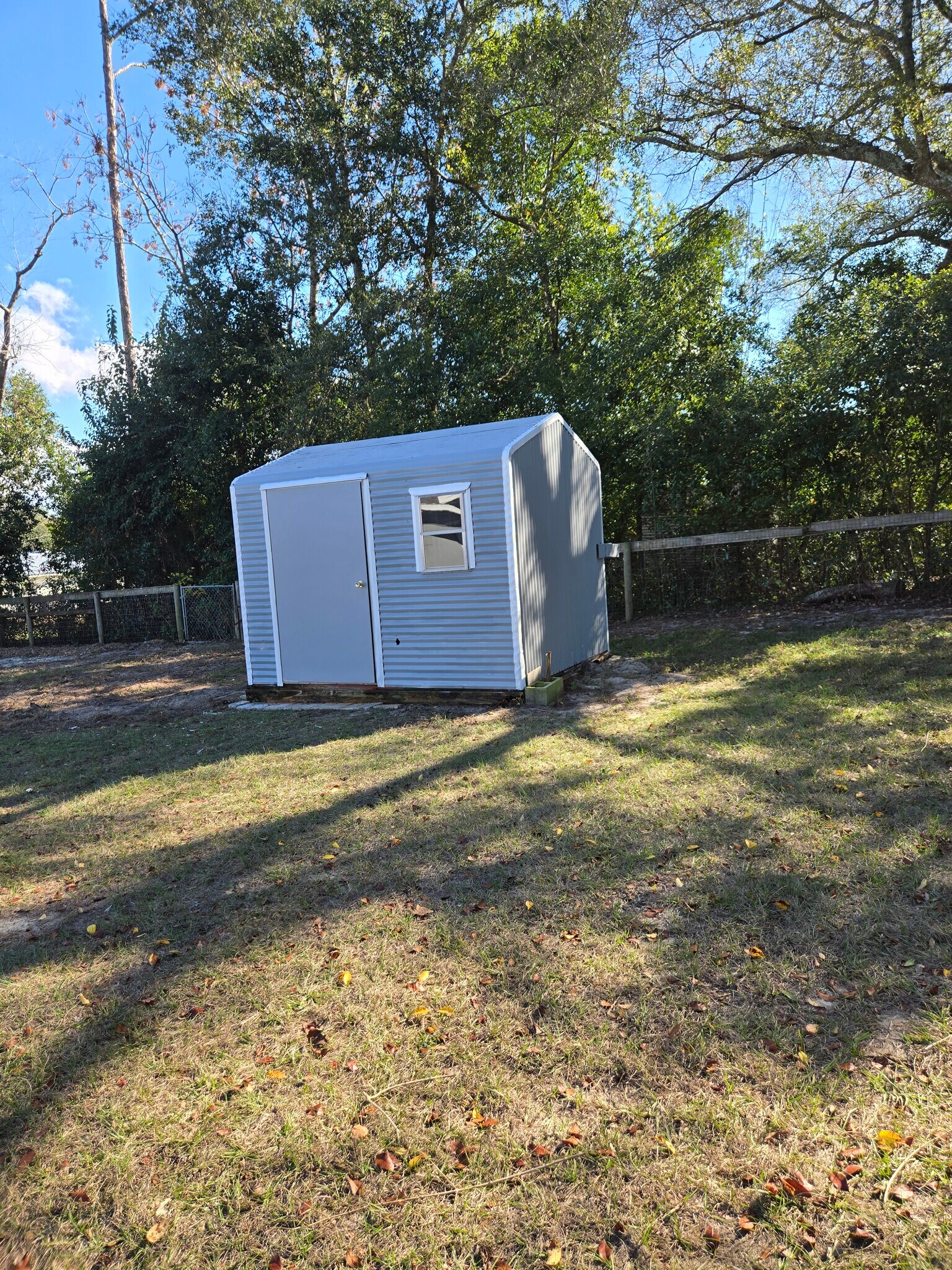 Building Photo - 21414 SW Honeysuckle St