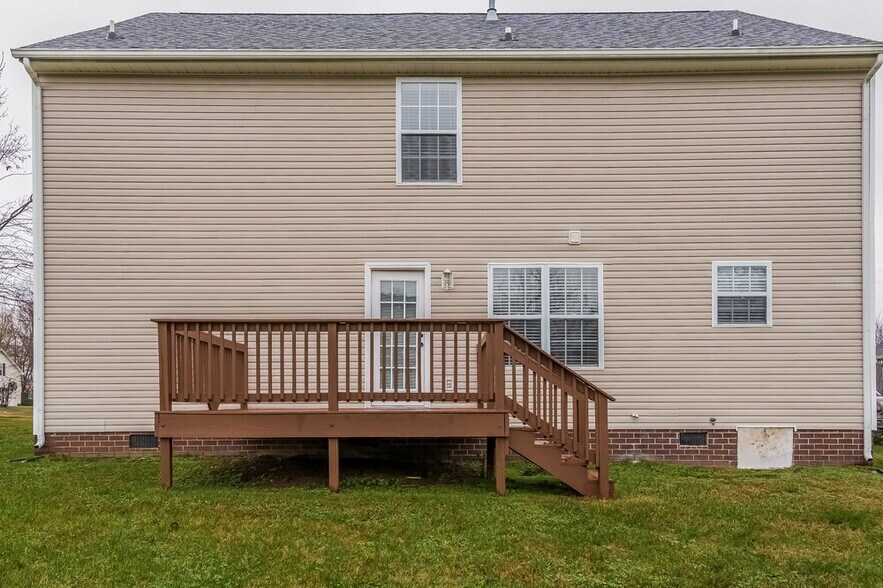 Building Photo - 1864 Devon Dr