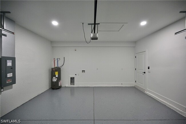 Building Photo - 4107 13th St SW