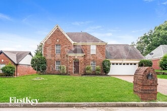 Building Photo - 9689 Kingsridge Dr