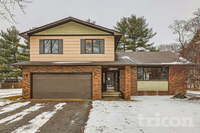 Building Photo - 19955 Chili Ave W