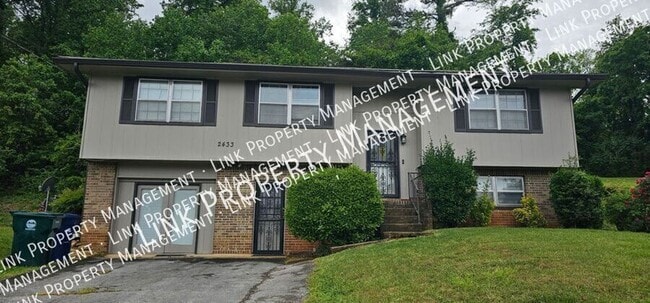 Building Photo - 2433 Meade Cir