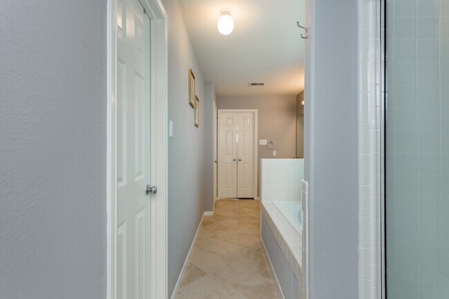 Building Photo - 24718 Cobble Canyon Ln