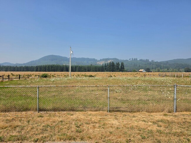 Building Photo - 5935 199th Ave SE