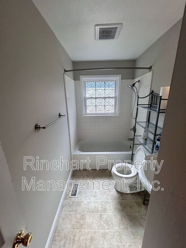 Building Photo - 2326 Marett Blvd