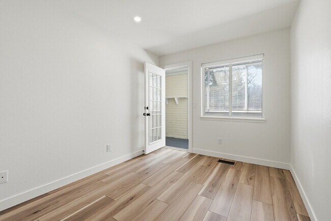 Building Photo - $1,740.95, 2- Beds - 1 Bath, Condo in Wheat Ridge with Washer and Dryer