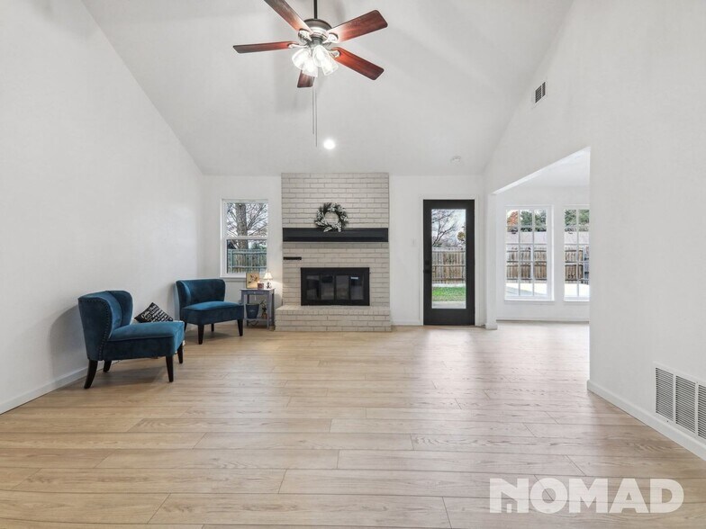 Building Photo - 2138 Pecos Dr