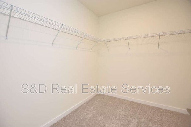 Building Photo - 3183 Cup Dr