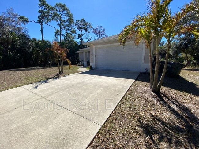 Building Photo - 2635 Starview Ave