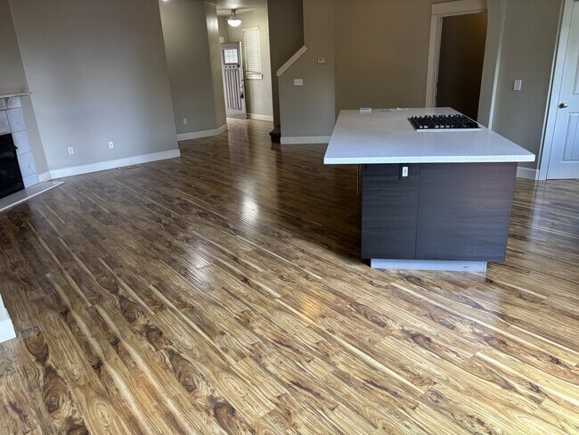 Building Photo - 13392 SE Autumnwood Ln