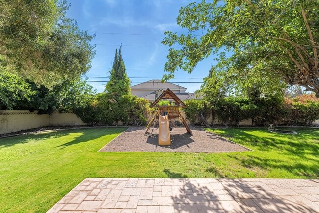 Building Photo - A stunning custom estate nestled in the pr...
