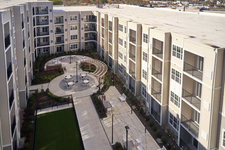 The Station at Willow Grove Willow Grove, PA Apartment Finder