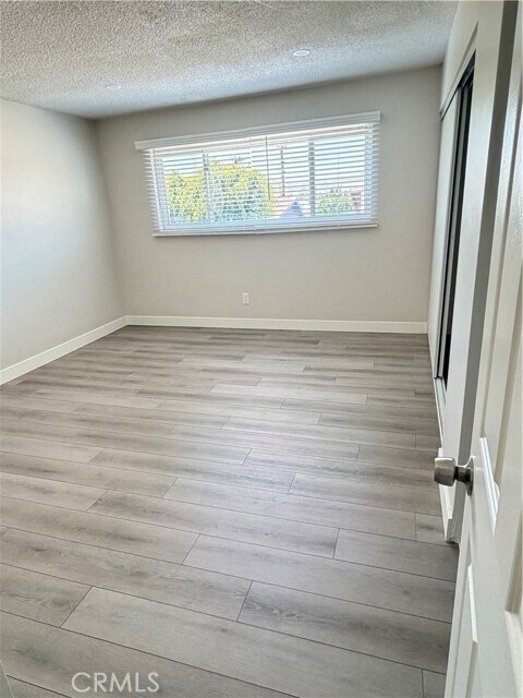 Building Photo - 15121 Woodruff Ave