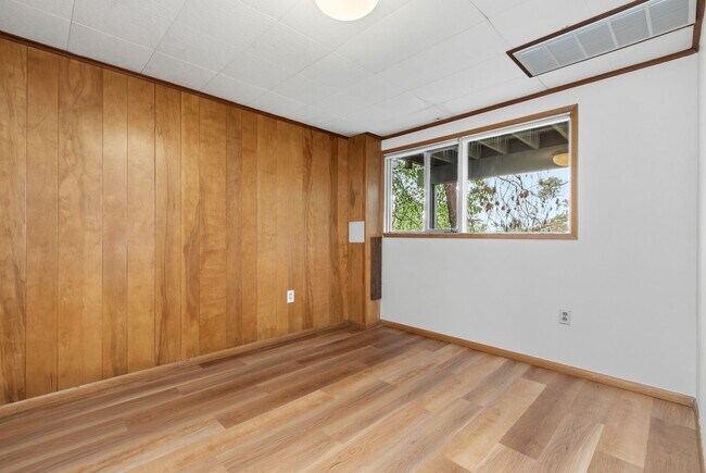 Building Photo - 4Bd/2.75Ba Seattle House