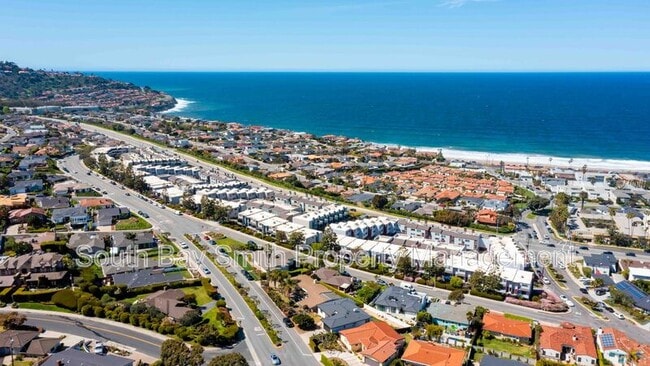 Building Photo - 420 Palos Verdes Blvd