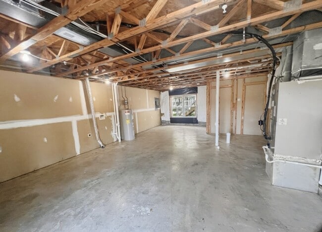 Building Photo - 3615 Harbor Rd