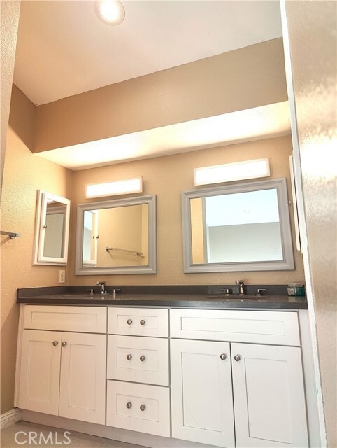 Building Photo - 6953 Saddleback Pl