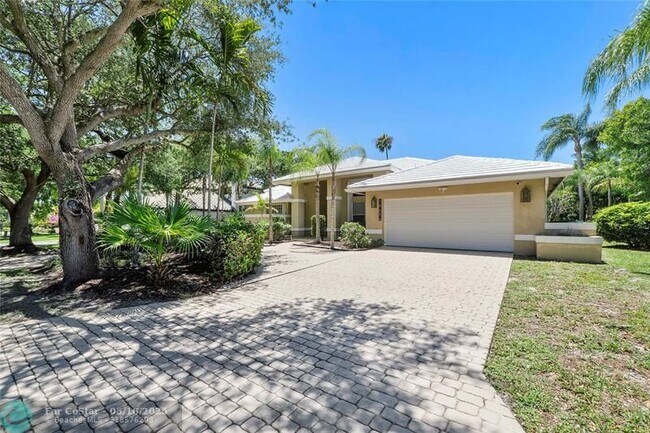 Primary Photo - 10434 NW 6th Ct