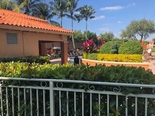 Building Photo - 4965 Leeward Ln