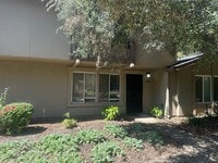 Building Photo - Updated 3 Bedroom 2 Bathroom Townhome with...