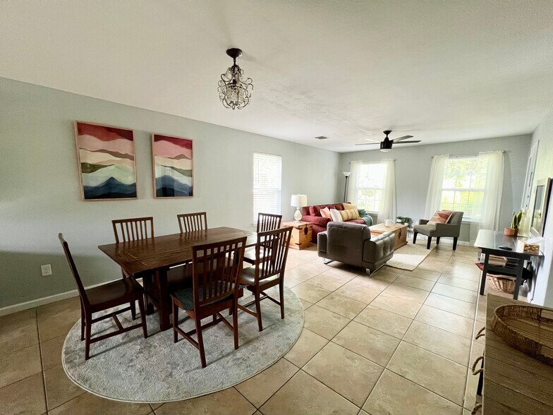 Building Photo - 307 Claremont Ave