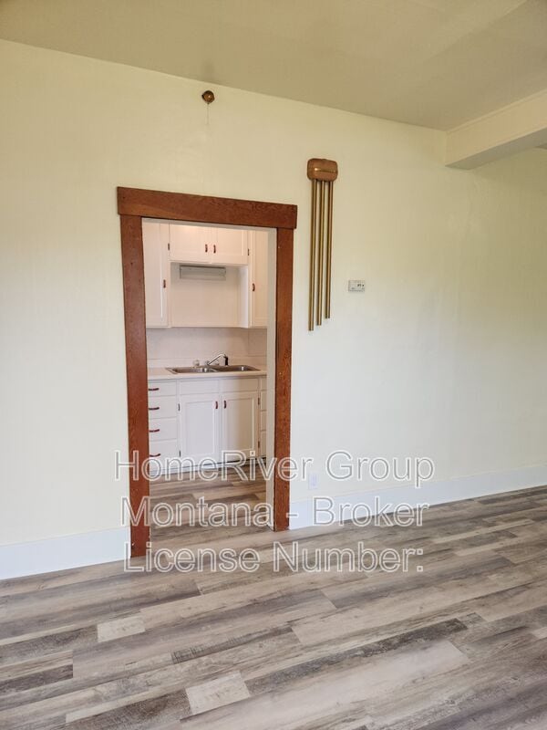 Building Photo - 334 W Alder St