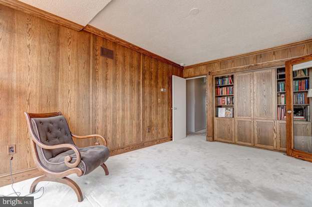 3rd BR /Office /Den - 233 S 6th St