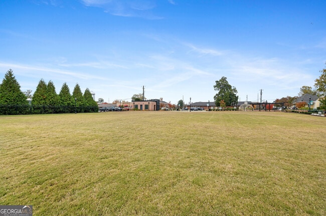 Building Photo - 1012 Davis St