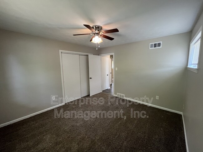 Building Photo - 3535 Debby Dr
