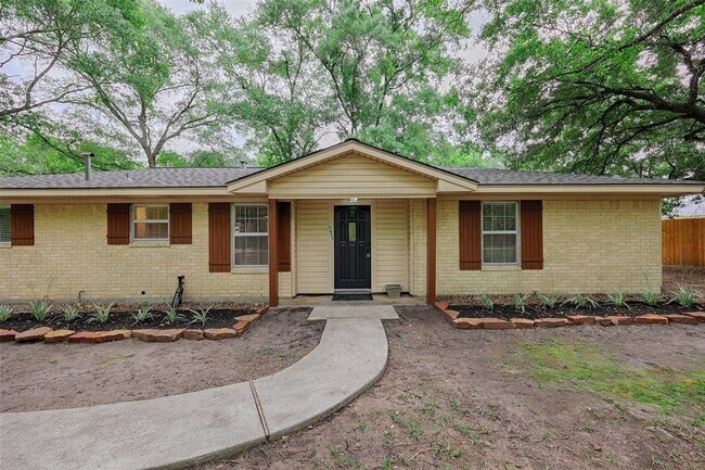 Building Photo - 15458 Rabon Chapel Rd