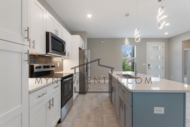 Building Photo - ONE MONTH FREE RENT! Modern, energy effici...