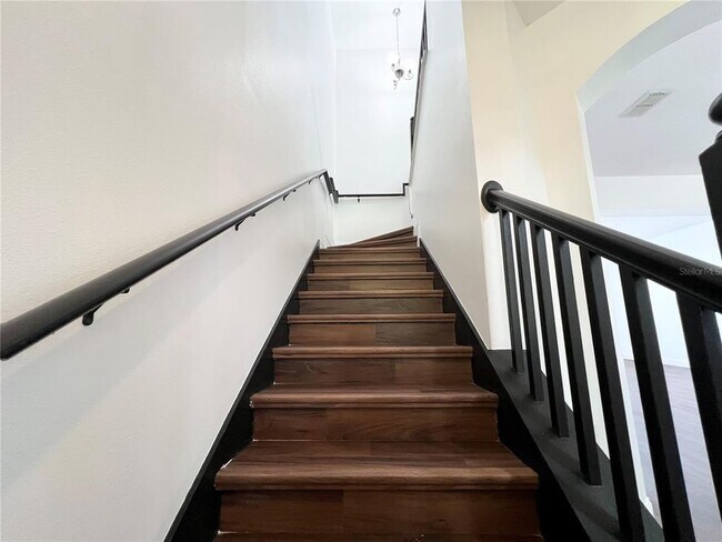 Building Photo - 7138 Five Oaks Dr
