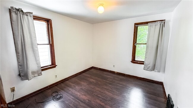 Building Photo - 987 Boone St