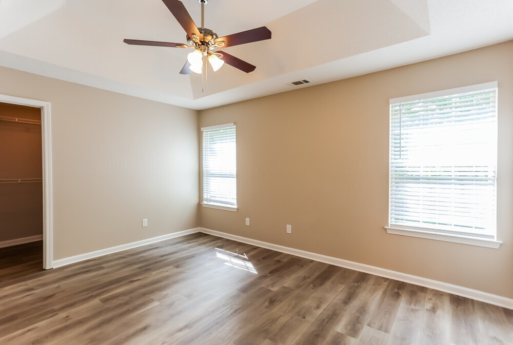Building Photo - 7317 Essex Dr